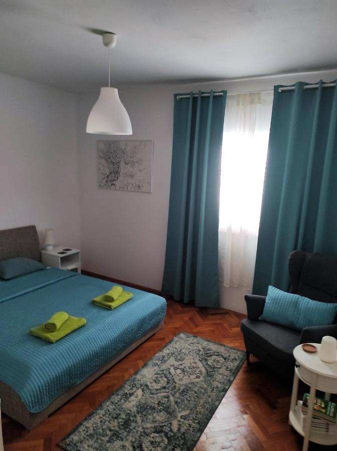 Lumar Holidays And Apartments Preko Esterno foto